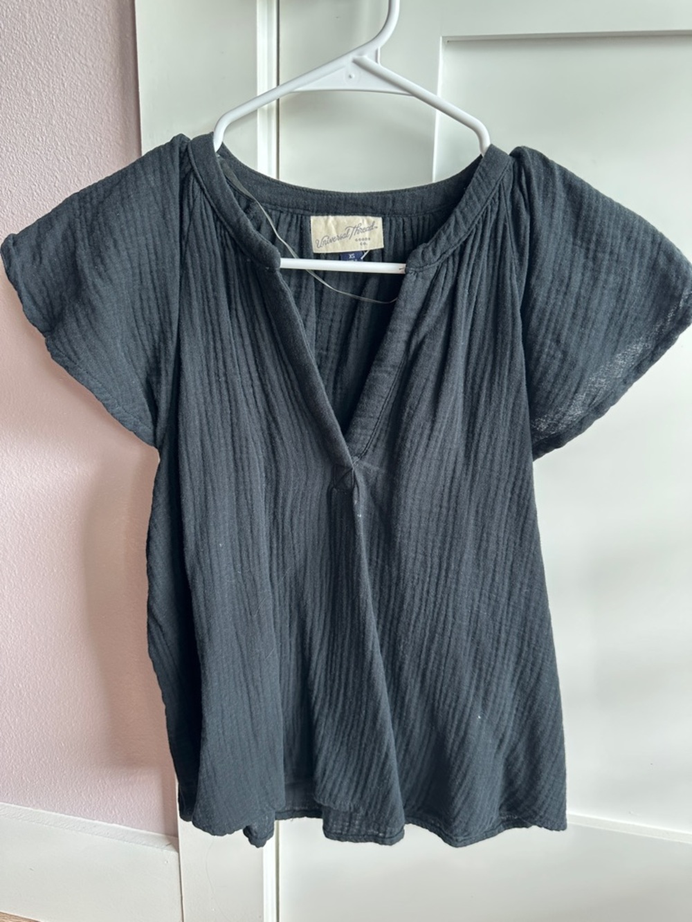 Target Universal Thread Black Gauze V-Neck Women's Top XS